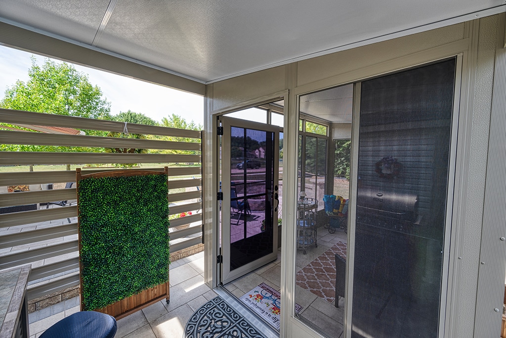 Villa Roma: Sandstone, Interior View